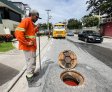 Operação Línguas Sujas flagra despejo irregular de esgoto em prédio na Jatiúca